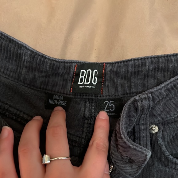 BDG URBAN OUTFITTERS MOM JEAN ❤️🔥 - Picture 3 of 5